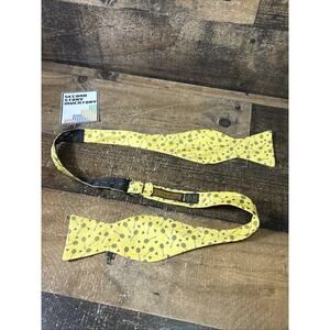 PETER BLAIR Yellow Silk Badminton Adjustable Bow Tie USA Shuttlecock Bowtie